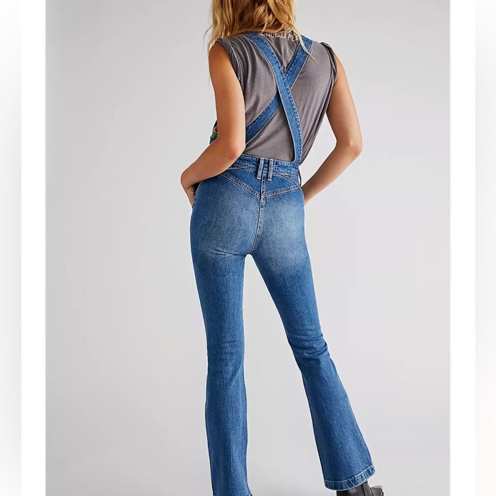 FREE PEOPLE CAMILLA SLIM BOOT OVERALL INTO THE BLUE 2 NWT‎ - Picture 2 of 6